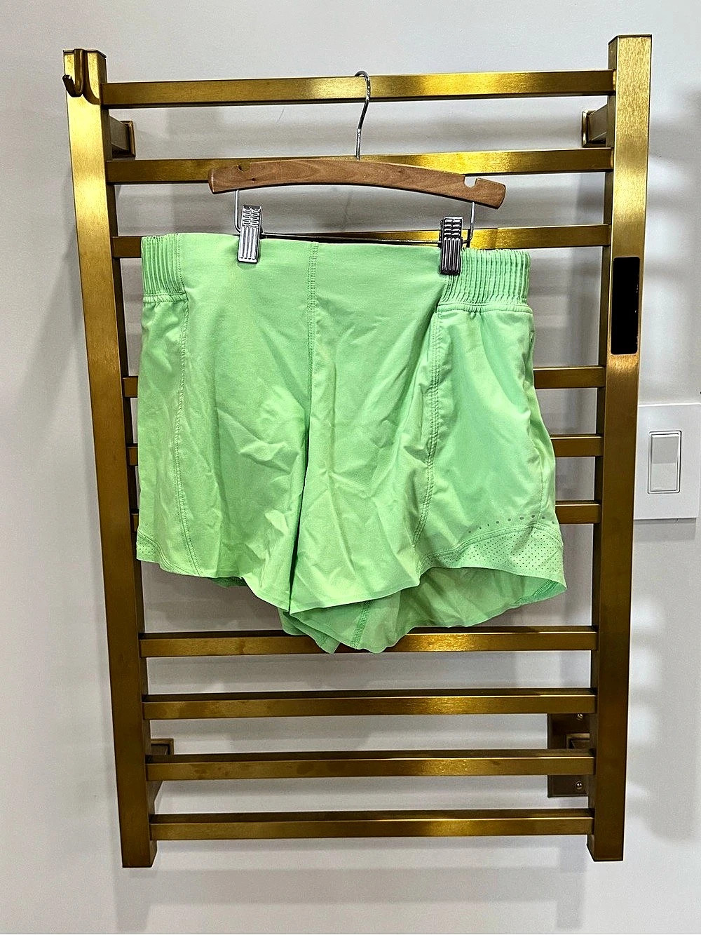 Lululemon High-Rise Short Green Athletic Shorts